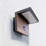 Lucande Lignus utend⌀rs LED-vegglampe, bev.sensor