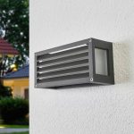 Lucande utend⌀rs vegglampe Aurelien, aluminium, 12,5 cm h⌀y, stripete