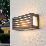 Lucande utend⌀rs vegglampe Aurelien, aluminium, 12,5 cm h⌀y, stripete