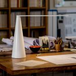 Martinelli Luce Elica LED-bordlampe, hvit, 38 cm