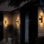 Utend⌀rs vegglampe Aludra Double Seaside, aluminium, brun metallic