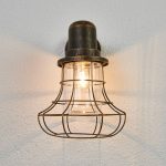 Utend⌀rs vegglampe Bird i antikk stil