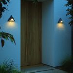 Utend⌀rs vegglampe Konit av plast, svart