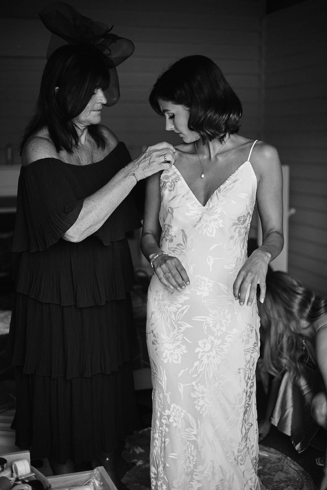Tunnels Beaches Wedding