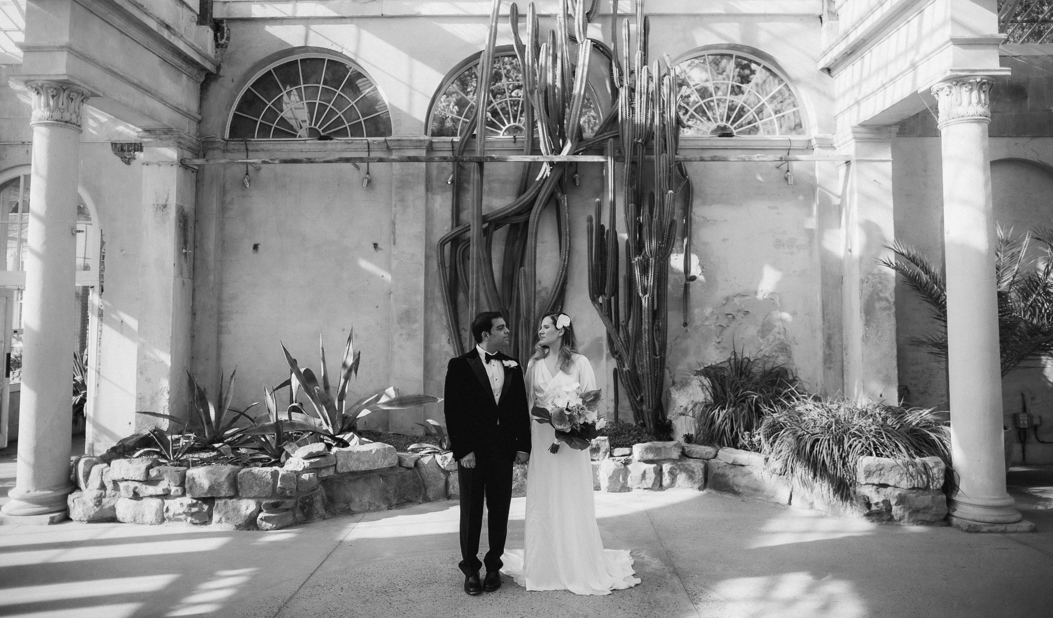 The Springles Wedding PHotographer Contact