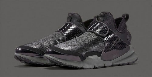 Stone-Island-X-Nike-Sock-Dart-Mid-black