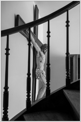 église, crucifix, escalier