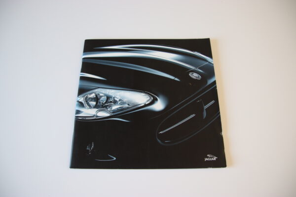 Jaguar XK Series 2000 brochure/sales brochure