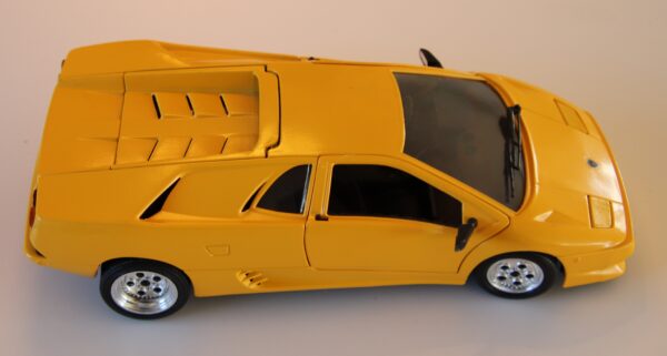 Lamborghini Diablo - Image 10