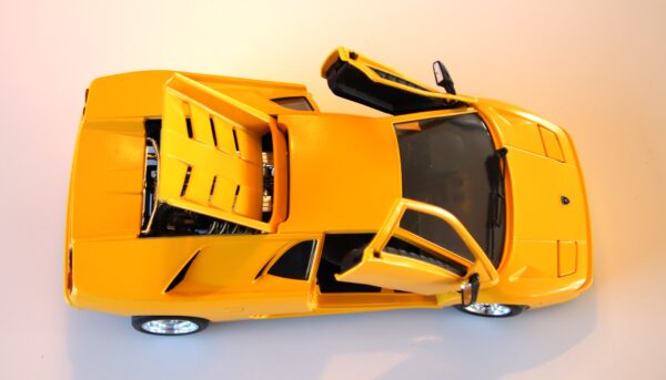 Lamborghini Diablo - Image 12