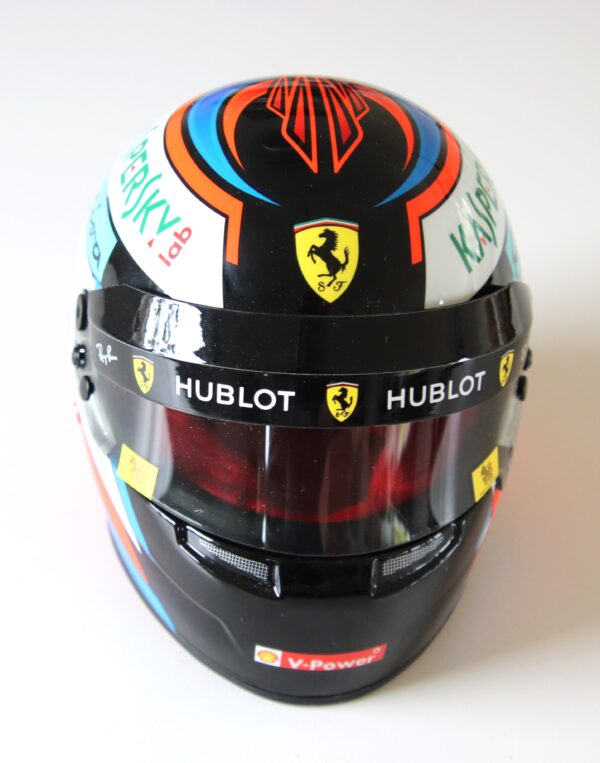 Kimi Räikkönen Ferrari Bell hjelm/helmet - Image 6