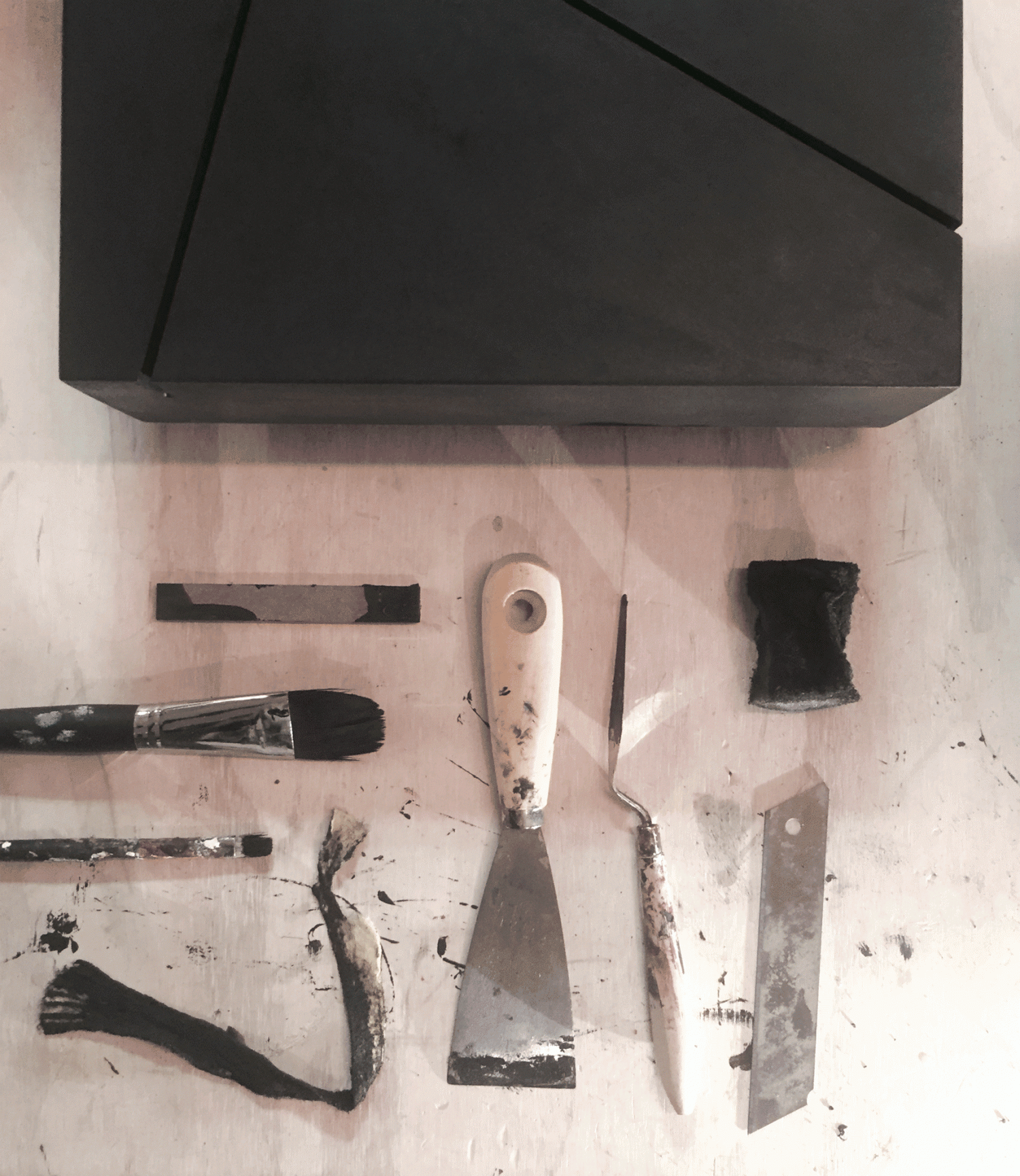 Tools-of-the-trade-artist-Tom-Bramsnæs