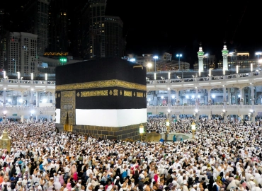 popular hajj and umrah tours