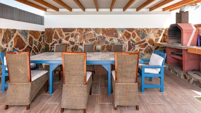 outdoor dining 1