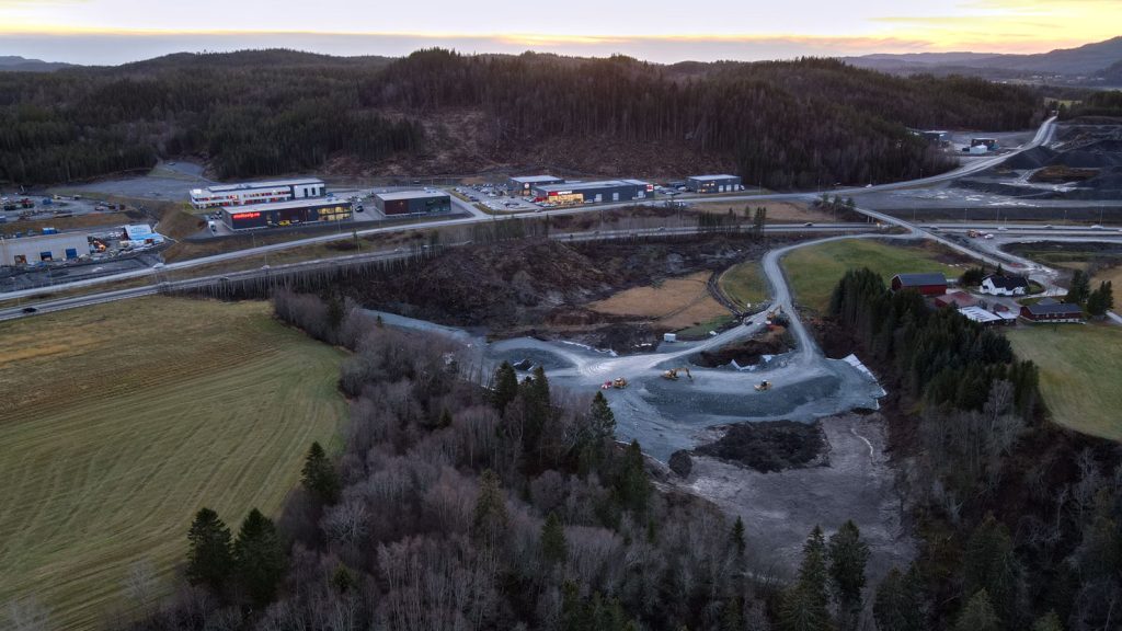 Her fylles dalen igjen nedenfor "Sekkhølet"
