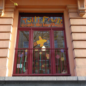 Les locaux de l'école bilingue sont situés à Saint-Gilles, à Bruxelles.