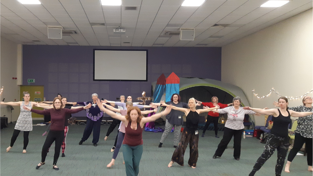 Wings of grace arms (1000 × 563px) Worship dancers with arms open wide