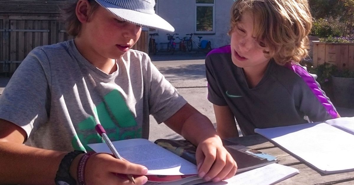 Udeskole, fjernundervisning og almindelig skoledag — i én løsning