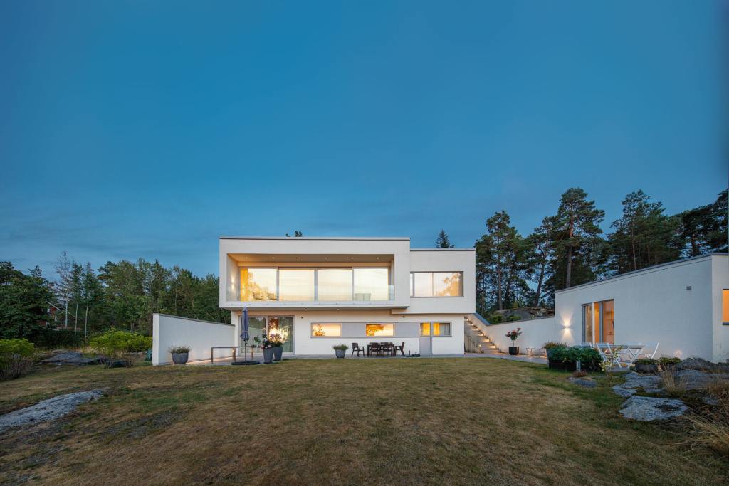 Villa på Älgö. Modernt hus på Älgö