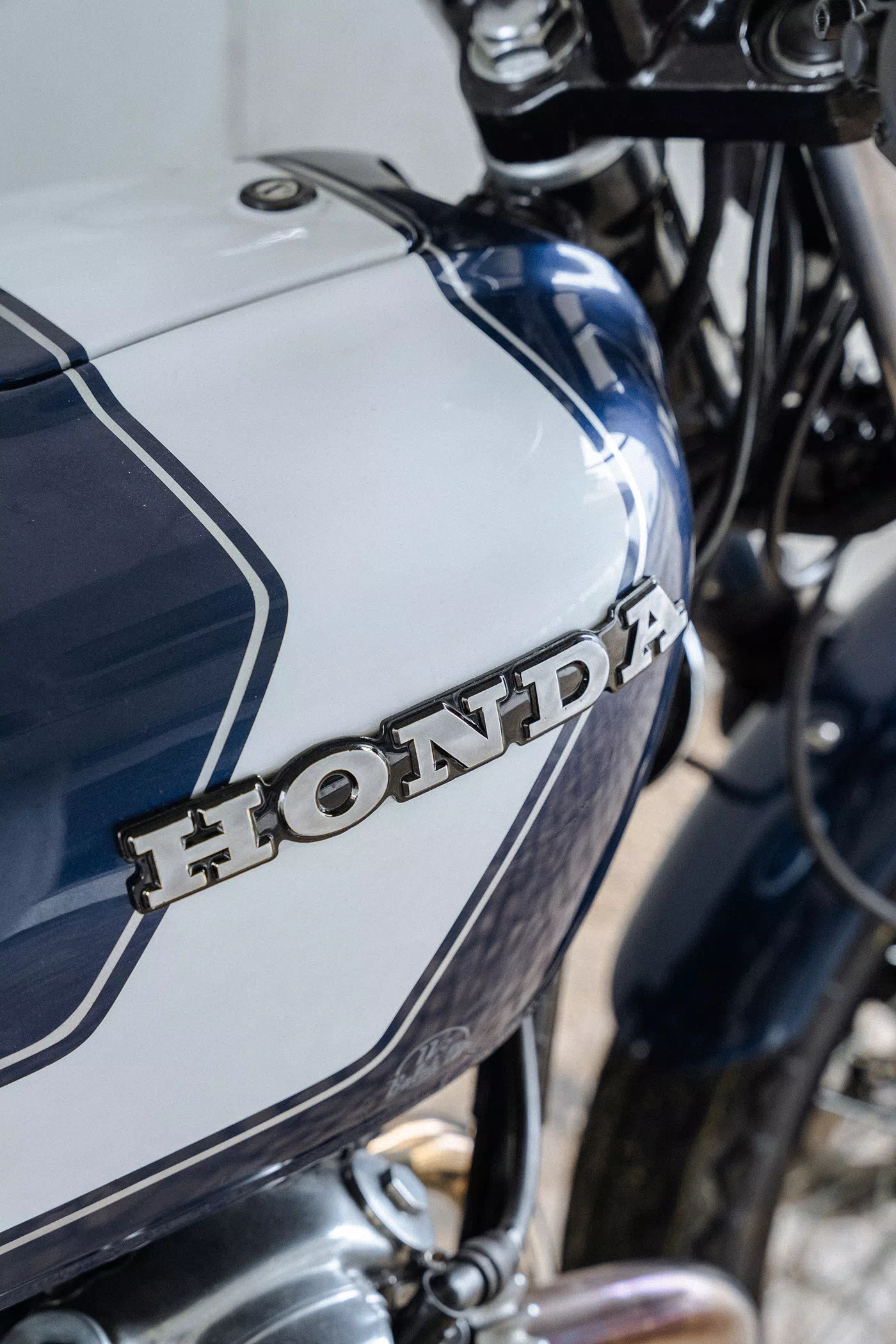 Unik-Motorcycles-Honda-CB550-Four-INNANA-009