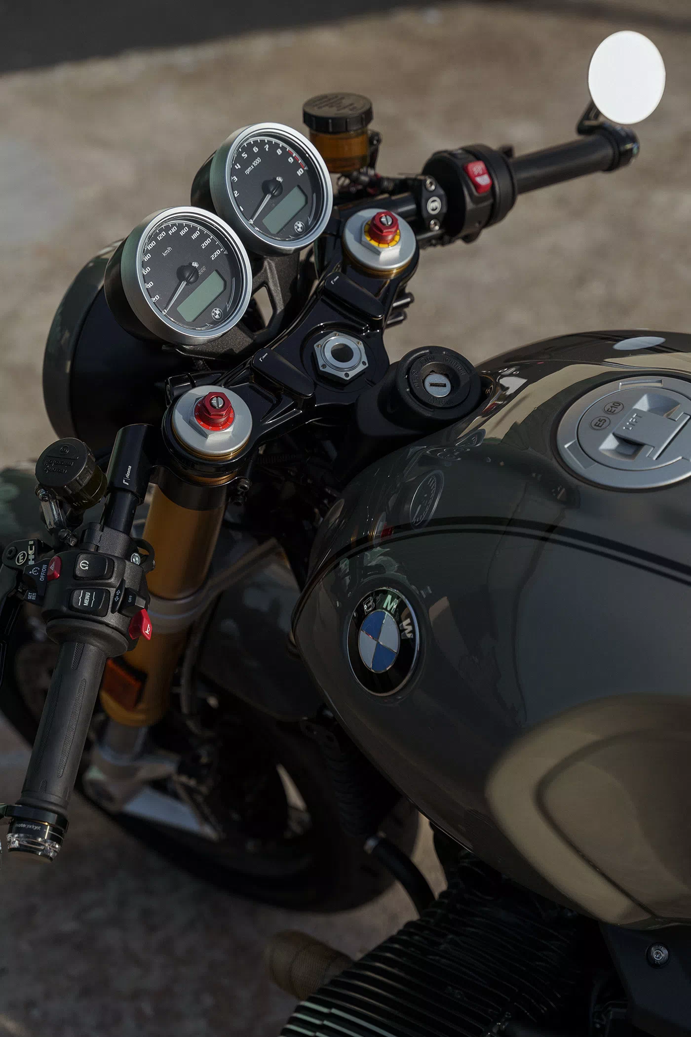 UNIK-MOTORCYCLES-BMW-R-NINE-T-MYSTICAL-016