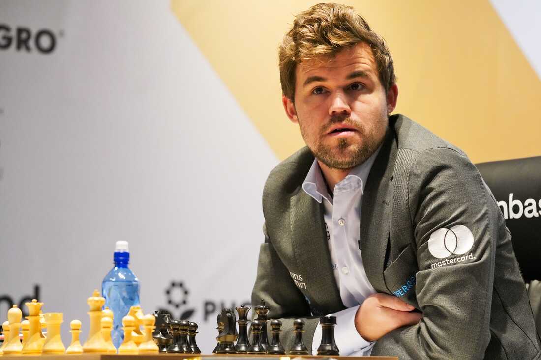 Magnus Carlsen defended his title