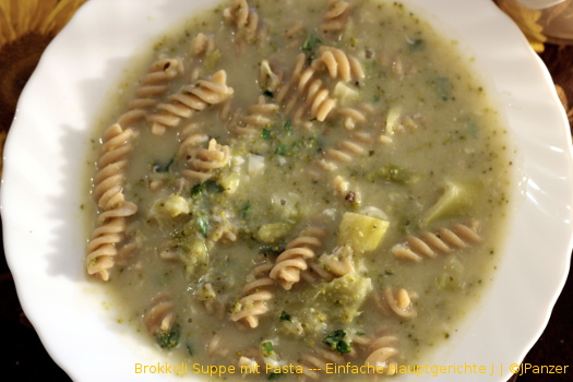 Brokkoli Suppe mit Pasta