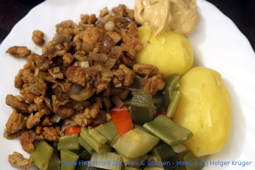 Soja-Fleisch mit Zucchini & Bohnen – Menü