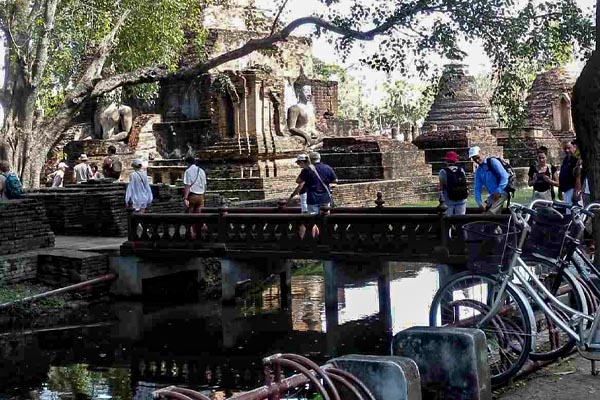 Ayutthaya – Visita del Parco Storico e rientro in battello