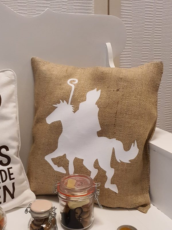 Jute Sinterklaas kussen