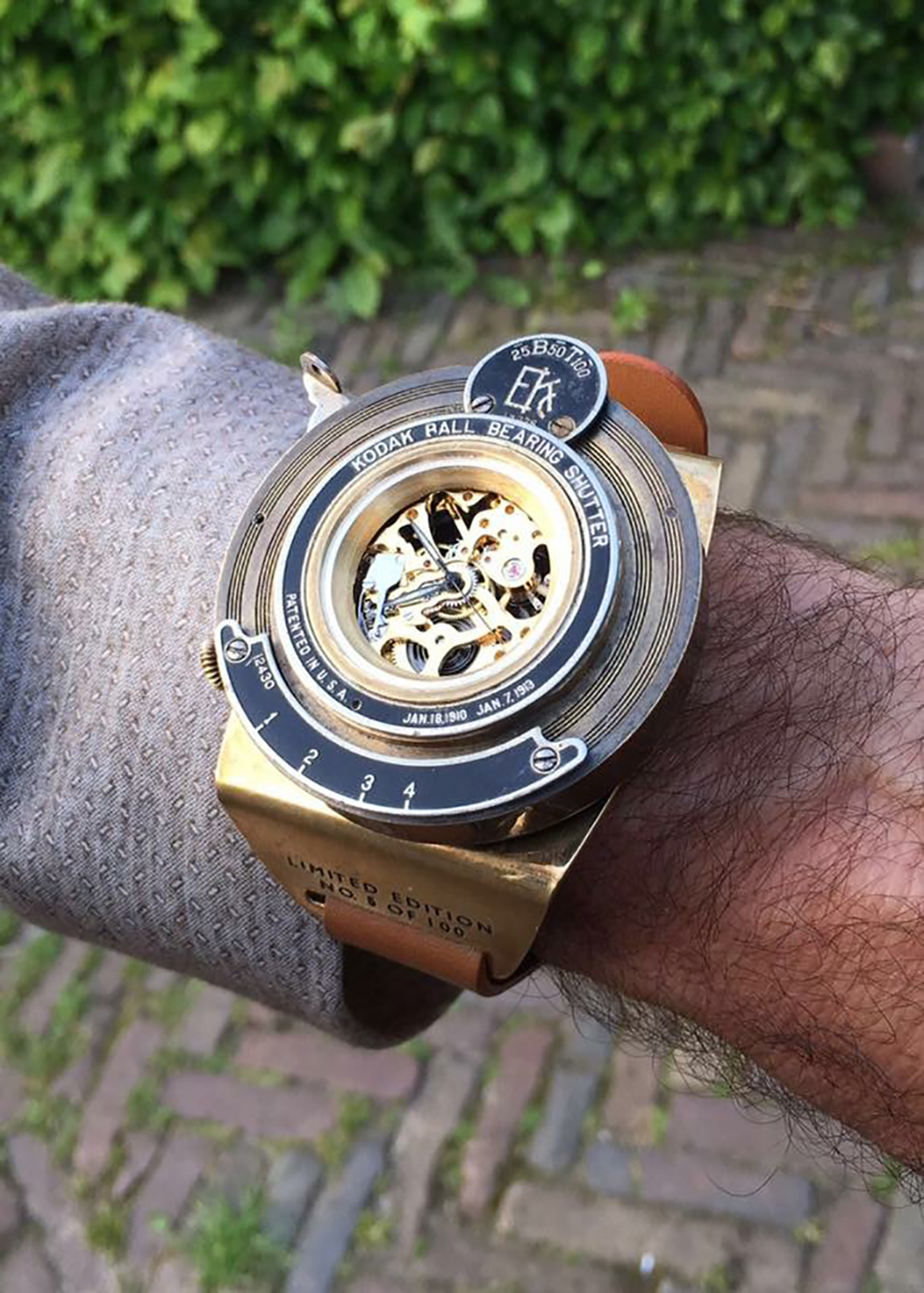 everyone Time Traveler by 難 VAGUE WATCH CO