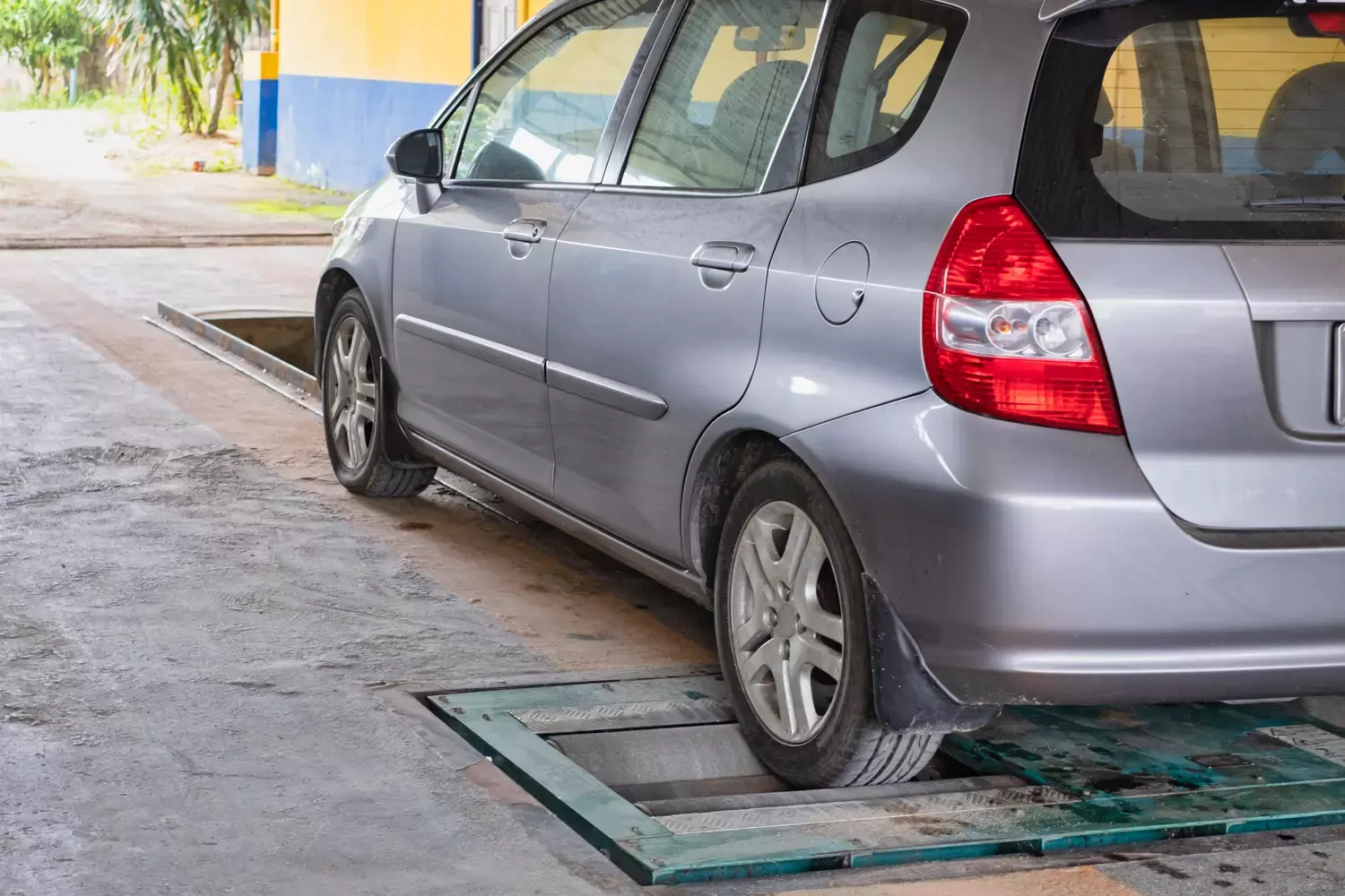 voiture a vendre sans controle technique