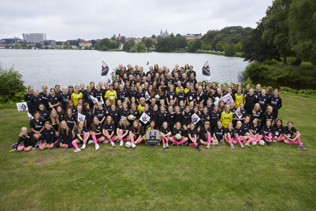 7 lokale pigeklubber forenes om pigefodbolden