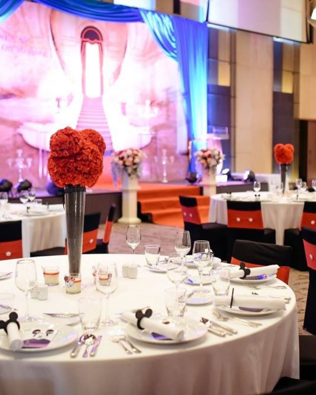 Disney Birthday Table Setting