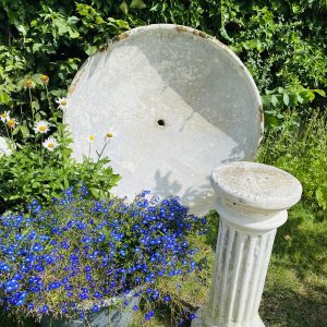 Gamle franske havekrukker fra Villaverte