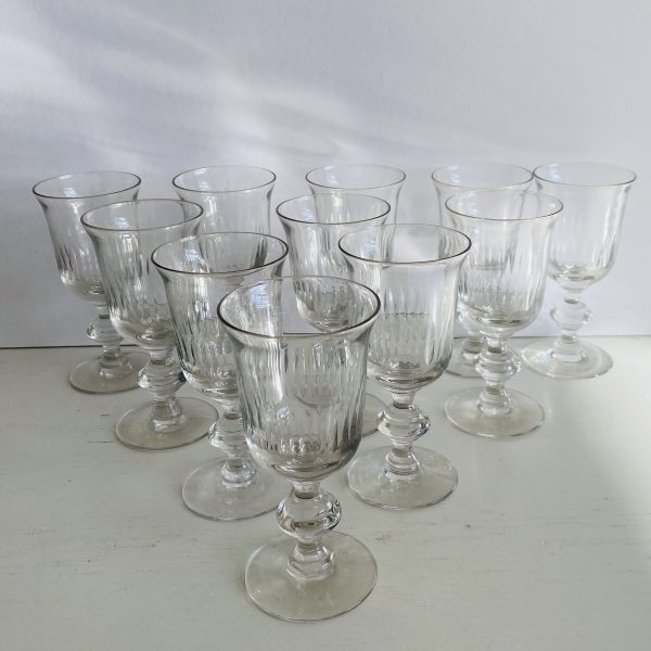 11 gamle franske portvins glas med slebne riller