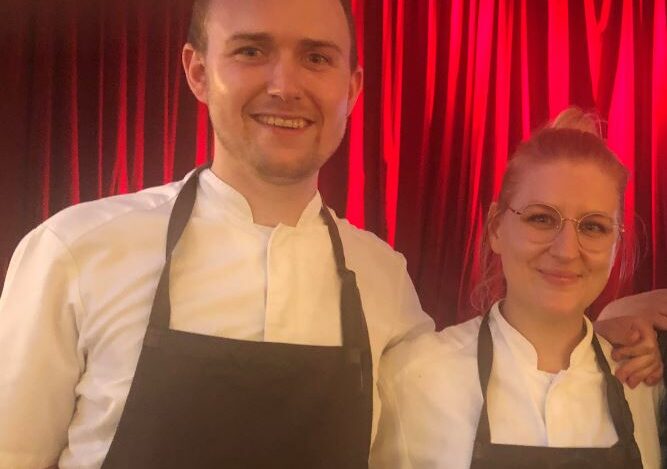 Røst-duo kjøper seg inn i Le Bistro