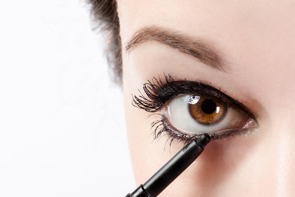 eyeliner hacks