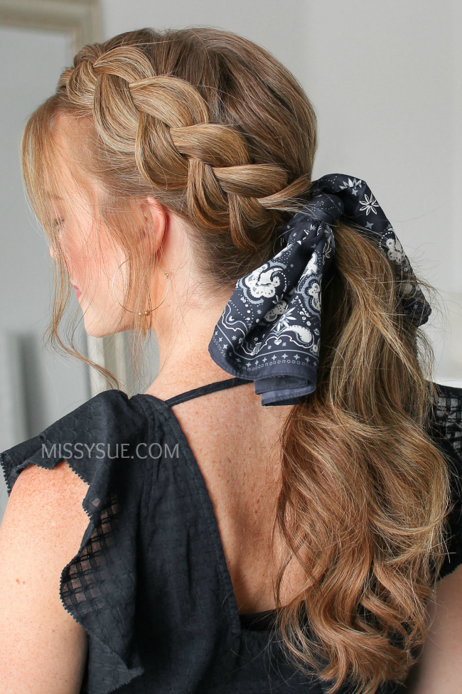 hairstyles with a scarf