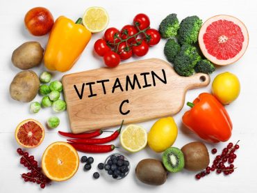 Vitamine C: het onmisbare wonderingrediënt in cosmetica