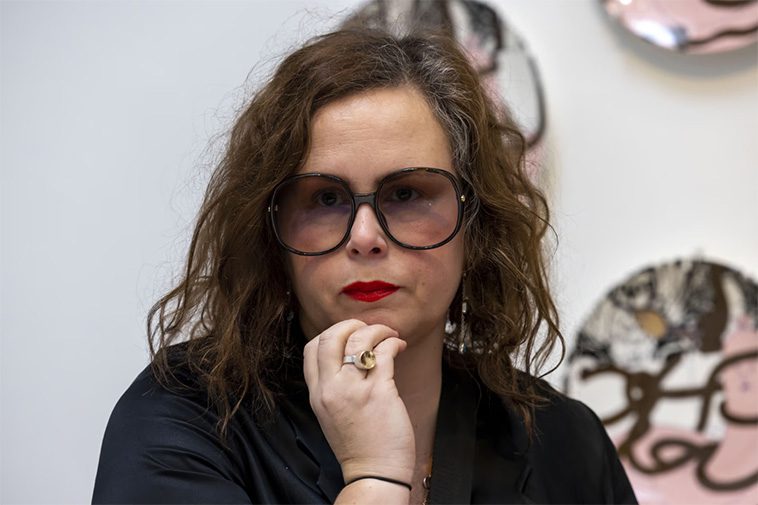 Hanna Hellquist ber om ursäkt och betalar tillbaka alla insamlade pengar