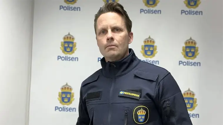 Hund dödades med kniv – man i 40-årsåldern omhändertagen