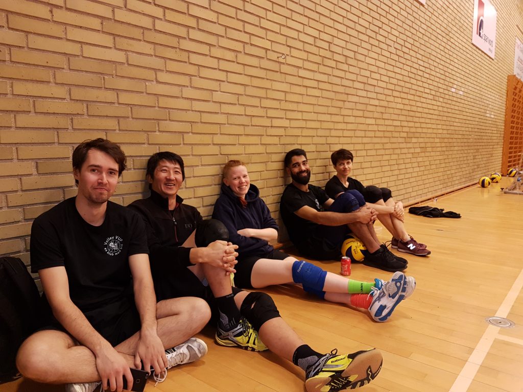 Volleyvuf til stævne i Osted