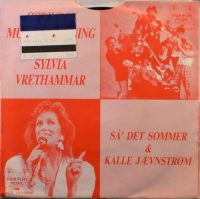 Østjydsk Musikforsyning & Sylvia Vrethammar – Så’ Det Sommer.