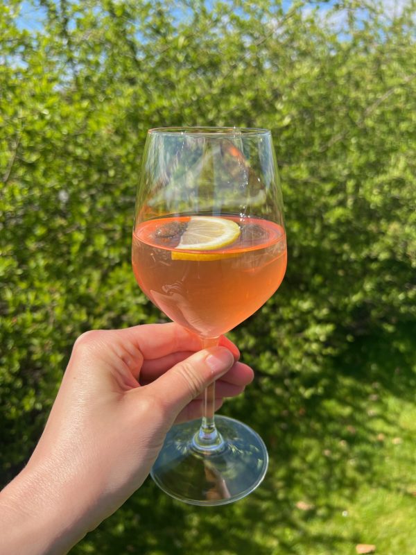 Sommer cocktail i glas