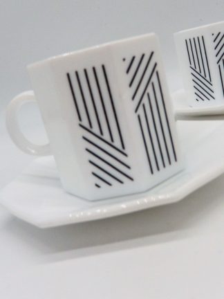 Witte espressokopjes met zwart lijnen Arcopal
