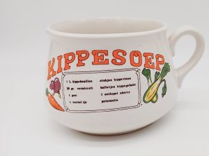 Soepkom kippesoep met recept kippesoep.