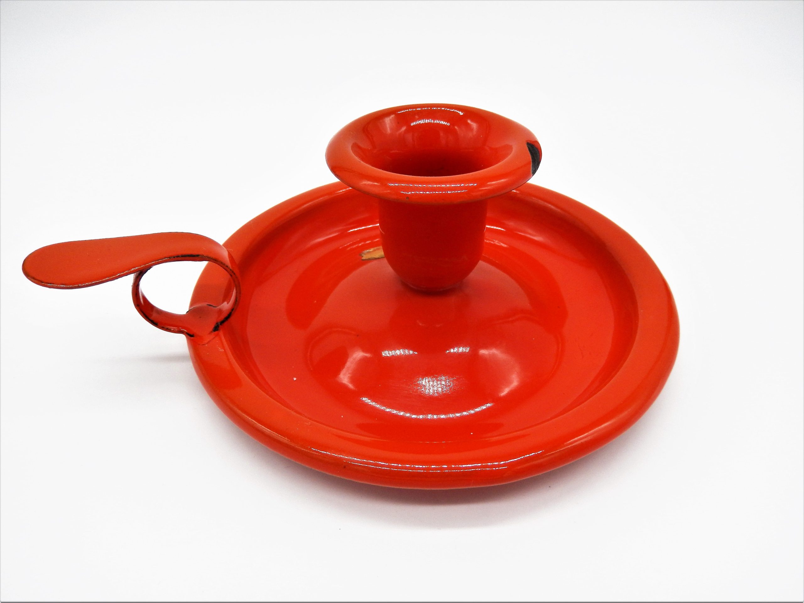 Blaker in oranjerood, Neerlandia emaille What's New Today?