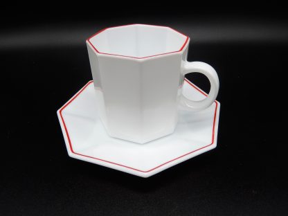 Vintage Yoplait koffiekopjes wit met een rode rand (Arcopal)