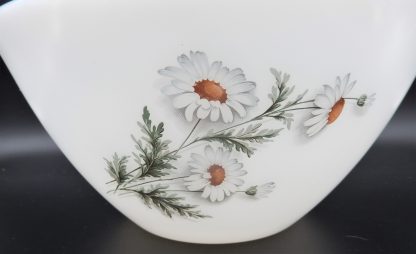 Vintage saladeschaal Arcopal Marguerite